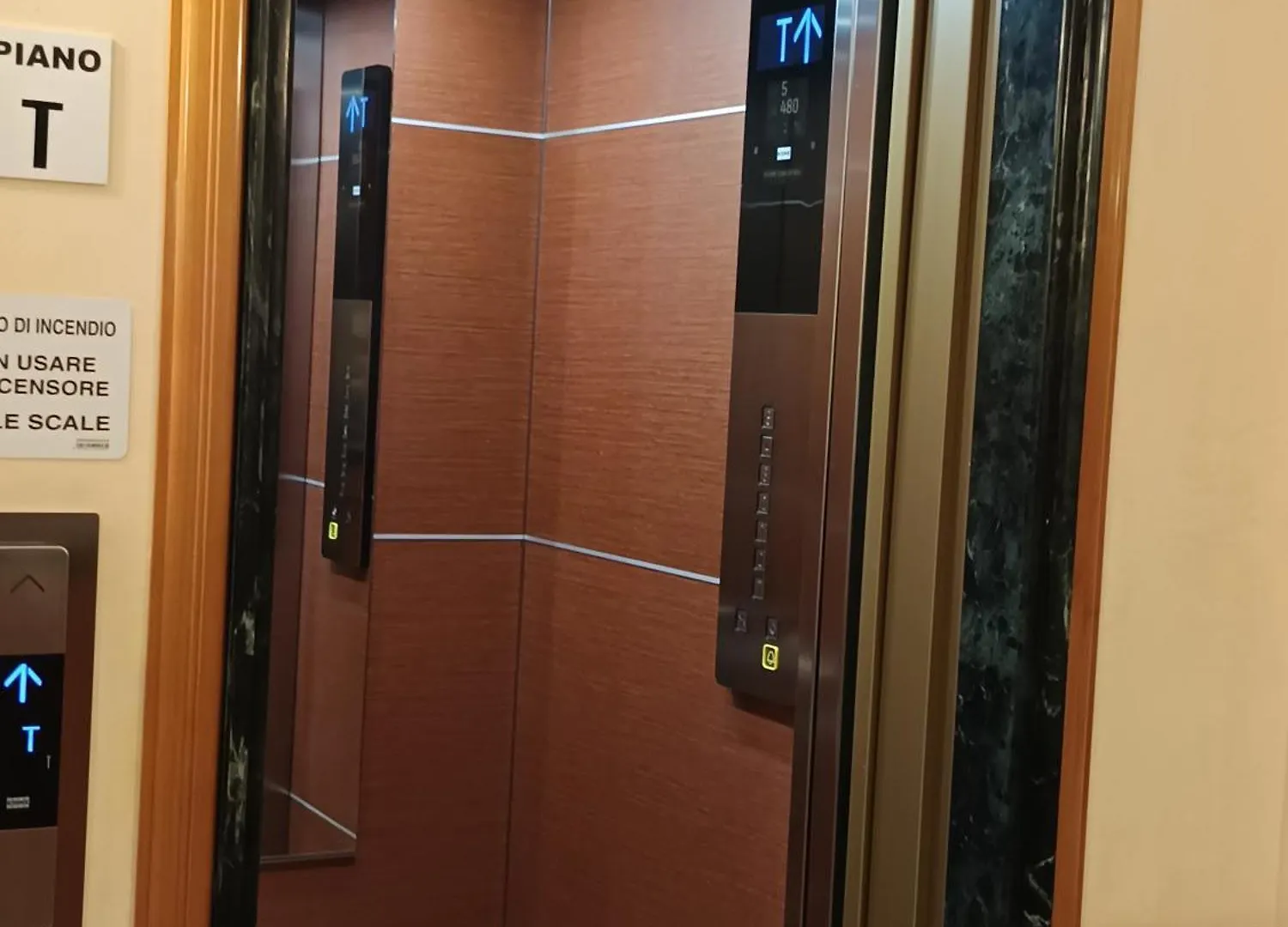 Guest house Casa Per Ferie Mater Ecclesiae Delle Suore Teatine Hotel Rome